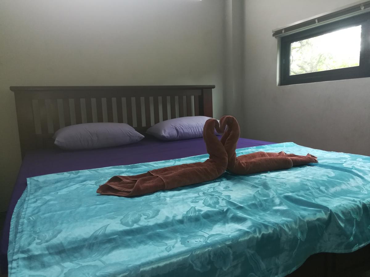 Cashew Nut Bungalow, Ko Mook 외부 사진