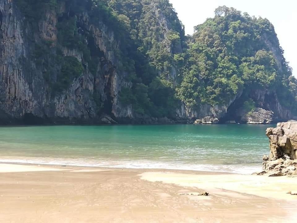 Cashew Nut Bungalow, Ko Mook 외부 사진