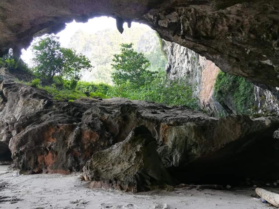 Cashew Nut Bungalow, Ko Mook 외부 사진